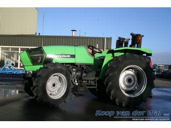 Deutz AgroLux 60 - Traktori