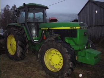 John Deere 4955 - Traktori