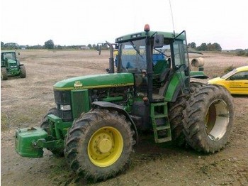 John Deere John Deere 7700 - Traktori