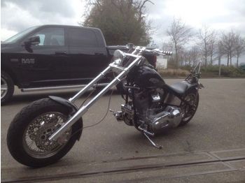 Harley-Davidson chopper  - Moottoripyörä