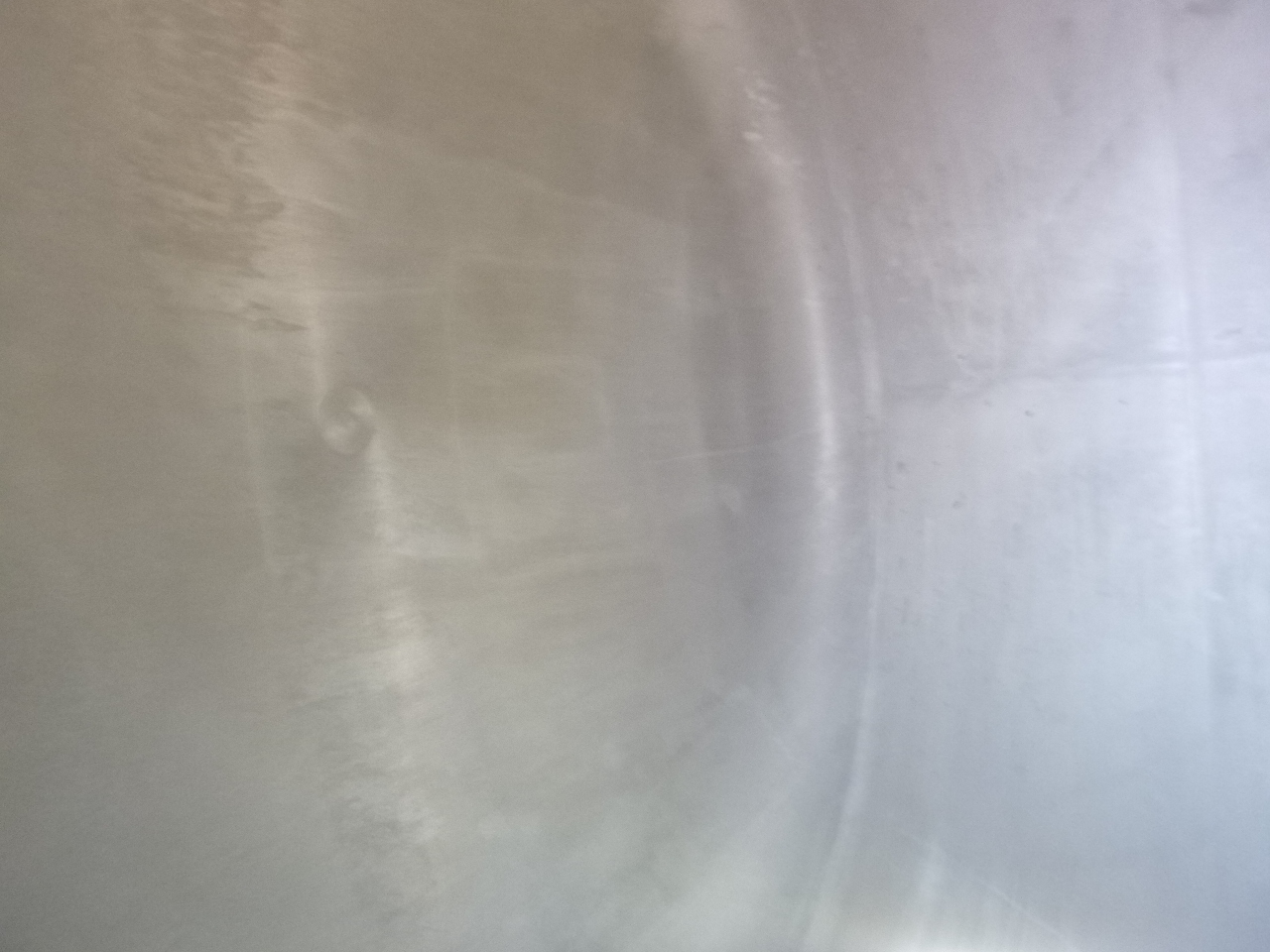 Säiliöpuoliperävaunu kuljetusta varten jauhot Feldbinder Powder tank alu 63 m3 / 1 comp (tipping): kuva Säiliöpuoliperävaunu kuljetusta varten jauhot Feldbinder Powder tank alu 63 m3 / 1 comp (tipping)