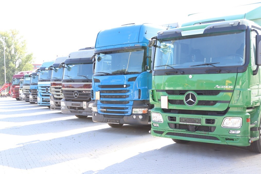 Donau Trucks GmbH undefined: kuva Donau Trucks GmbH undefined